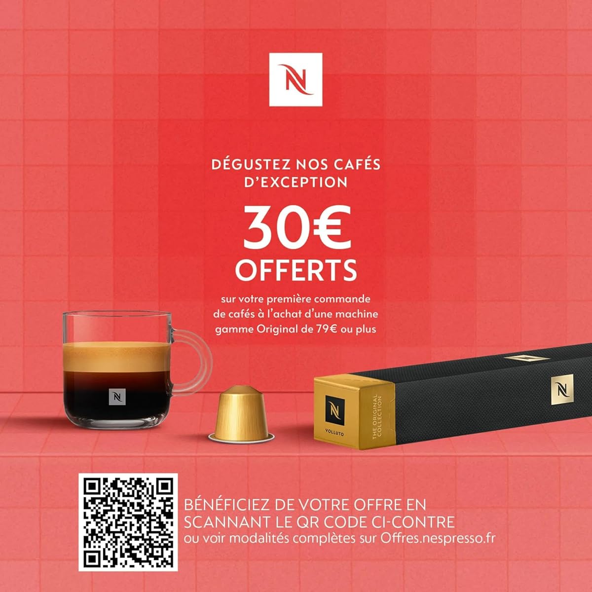 Nespresso Krups machine à café titane vue de face